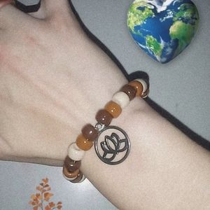 Connect to the earth kandi bracelet